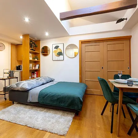 The Wenceslas Loft Daire
