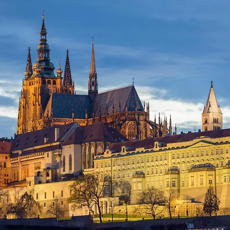 شقة The Wenceslas Loft *